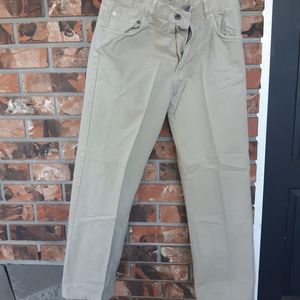 Men's Zara Beige Khaki pants. SIZE 31